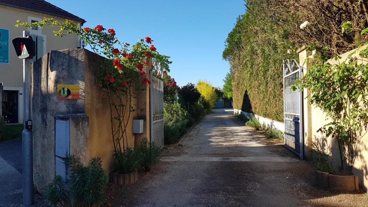 Gite Mercuès Zewnętrze zdjęcie